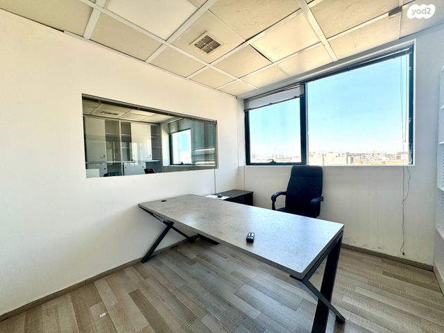 משרדים, בורסה, רמת גן