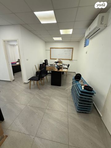 משרדים, רחבת הסיירים, יד אליהו, תל אביב יפו