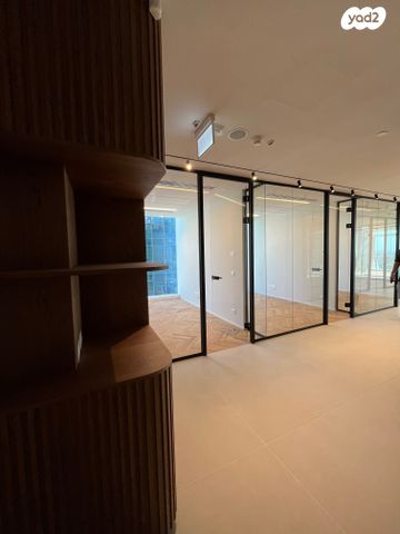 משרדים, דרך ששת הימים, בני ברק