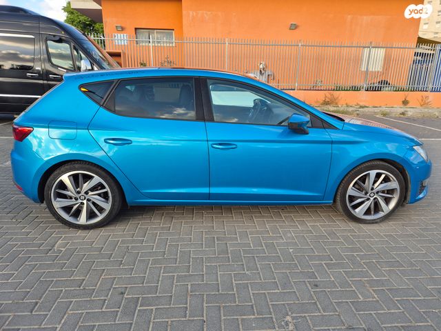 מודעת רכב סיאט לאון