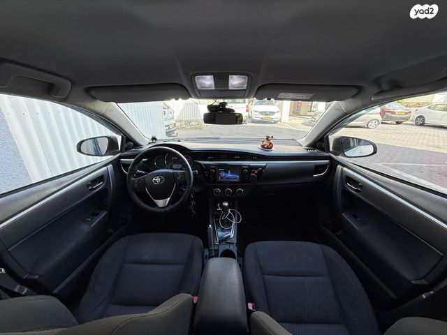 טויוטה קורולה