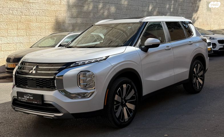 מיצובישי אאוטלנדר