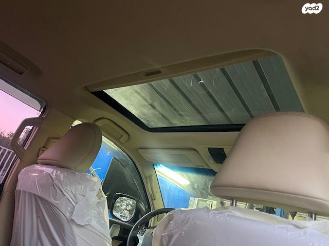 טויוטה לנד קרוזר