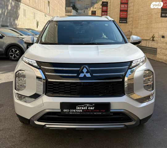 מיצובישי אאוטלנדר