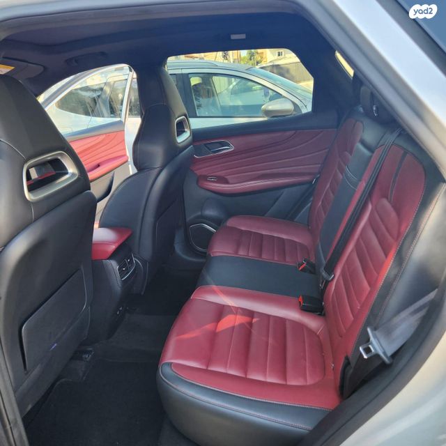 מודעת רכב אם ג'י EHS PHEV