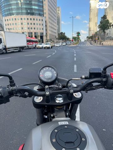 רויאל אנפילד סקארם 411