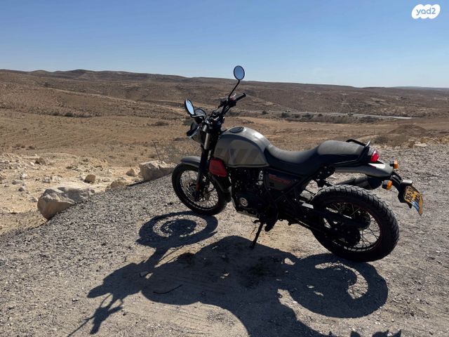 רויאל אנפילד סקארם 411