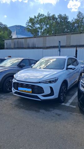 מודעת רכב אם ג'י ZS