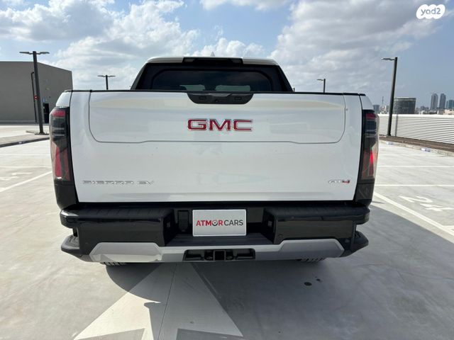 ג'י.אם.סי סיירה EV