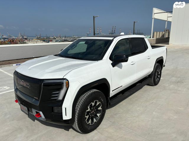 ג'י.אם.סי סיירה EV