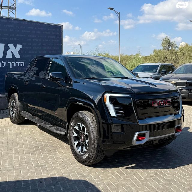 מודעת רכב ג'י.אם.סי סיירה EV  