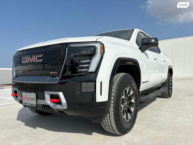 ג'י.אם.סי סיירה EV