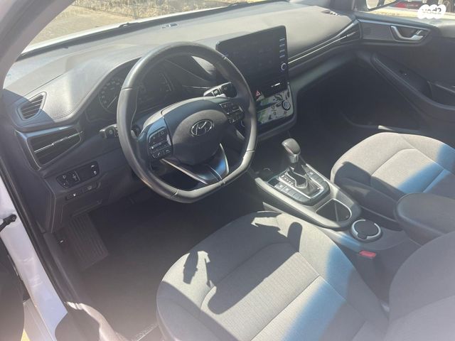 יונדאי איוניק