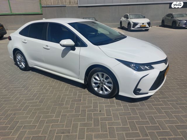 מודעת רכב טויוטה קורולה