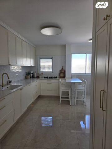 דירה, קדושי קהיר 20, נאות רחל, חולון