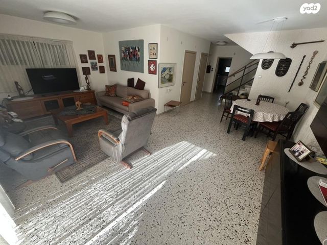 דו משפחתי, המעפילים 42, מעוז, כפר סבא