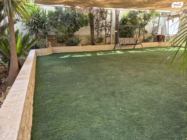 דירת גן, יצחק טוניק 26, פסגת זאב, ירושלים