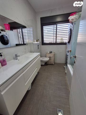 דירה, וייצמן, עיר, מרכז העיר, נהריה