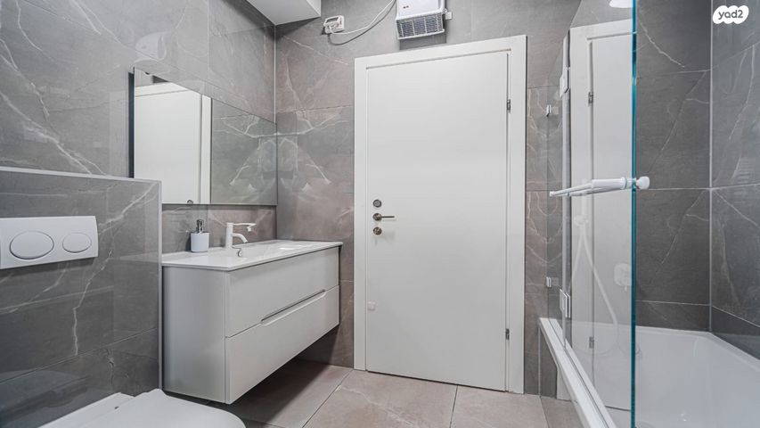 גג/ פנטהאוז, דרך ארץ 38, עיר היין, אשקלון