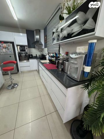 דירה, שדרות רובע יזרעאל 26, רובע יזרעאל סביוני העמק, עפולה