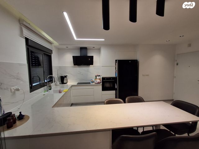 דירה, וייצמן, עיר, מרכז העיר, נהריה