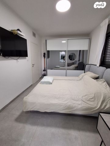 דירה, וייצמן, עיר, מרכז העיר, נהריה