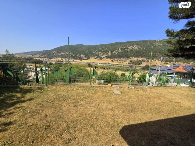 דו משפחתי, קרית טבעון