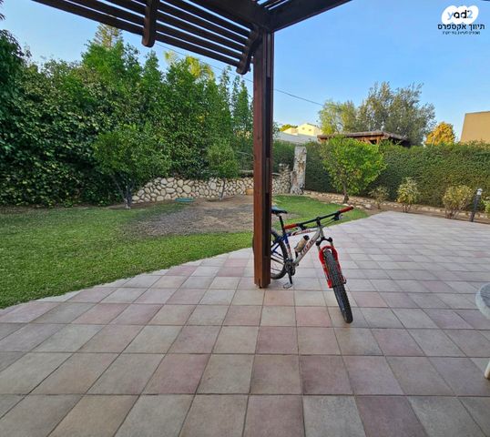 בית פרטי/ קוטג', עומר