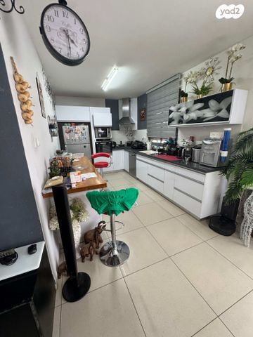 דירה, שדרות רובע יזרעאל 26, רובע יזרעאל סביוני העמק, עפולה