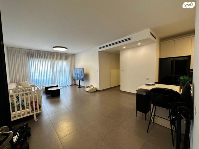 דירה, נרקיסים, ראשון לציון