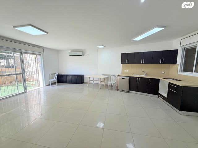 דירת גן, חומת שמואל, הר חומה, ירושלים