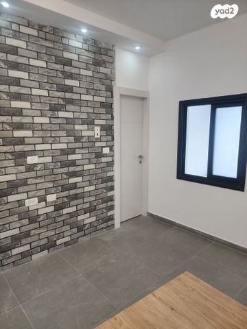 דירה, השומר, העיר התחתית, ואדי סאליב, חיפה