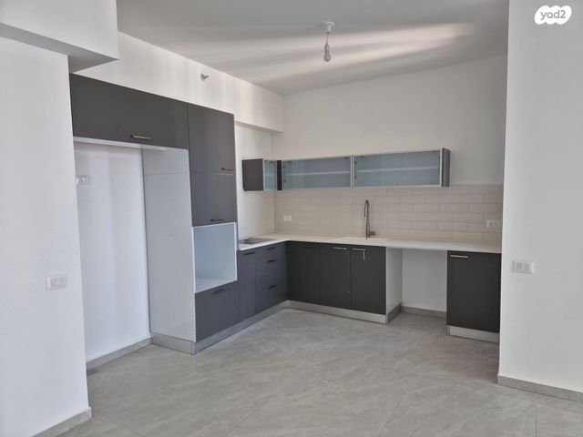 אמנון ליפקין שחק 4