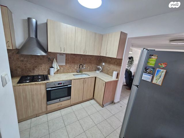 דירה, ההגנה 21, ביאליק דרום, קרית ביאליק