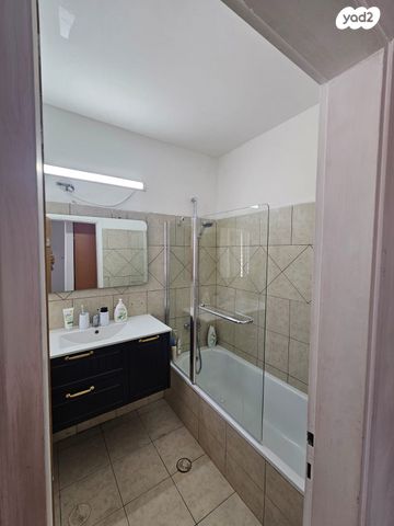 דירה, ההגנה 21, ביאליק דרום, קרית ביאליק