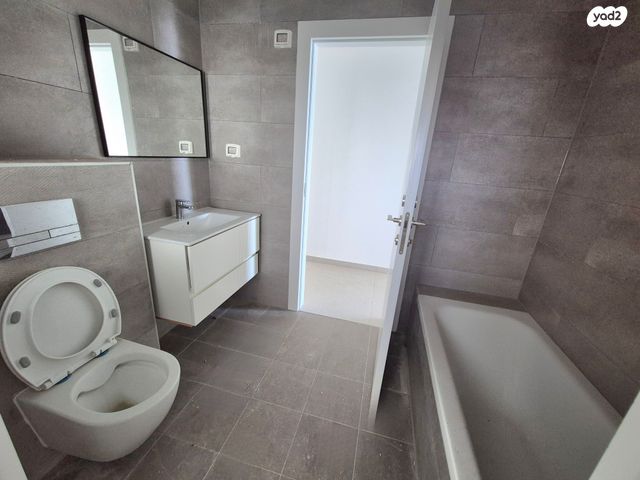 אמנון ליפקין שחק 4