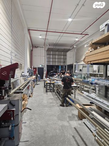 אזור תעשיה ג