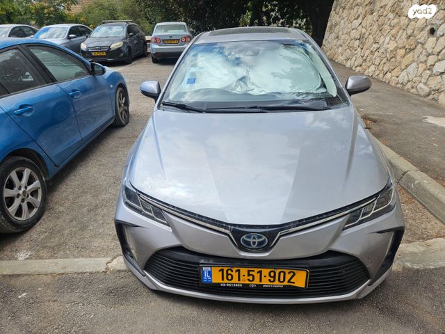 טויוטה קורולה