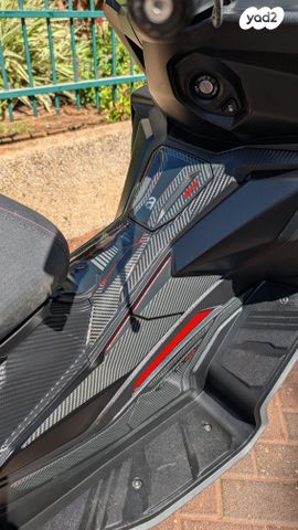 אפריליה SR GT 125