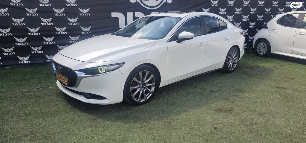 מודעת רכב מאזדה 3