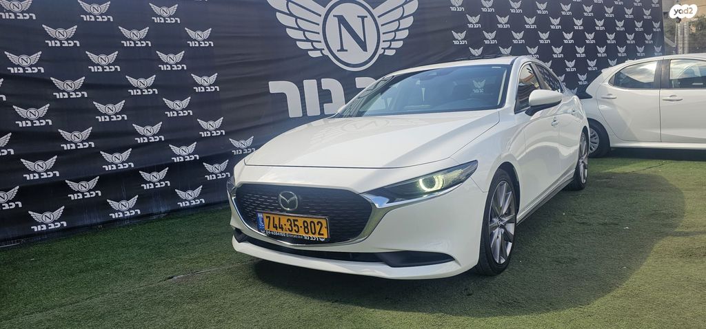 מאזדה 3