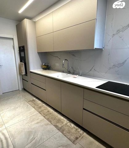 דירה, שדרות יצחק שמיר 17, גלי כרמל, טירת כרמל