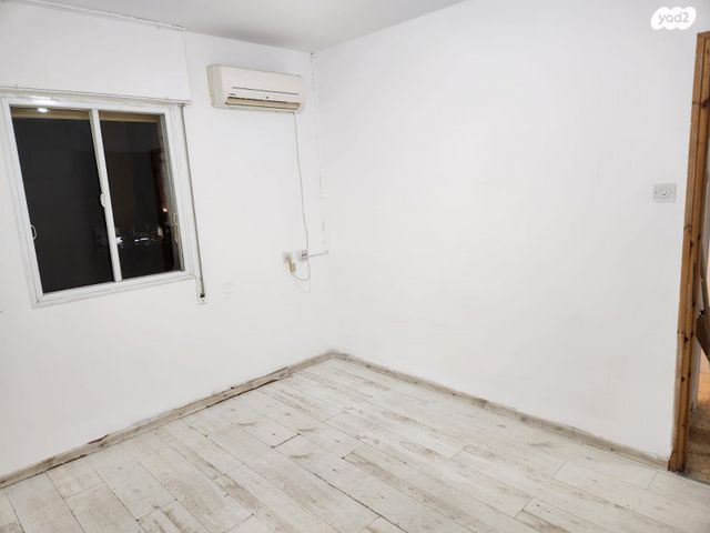 קרן היסוד 43