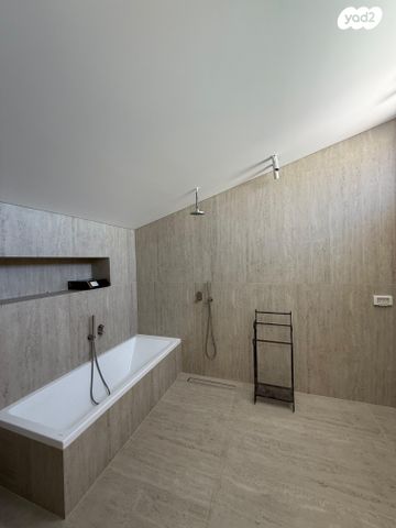 דו משפחתי, ברנר 76, הרצליה הצעירה, הרצליה