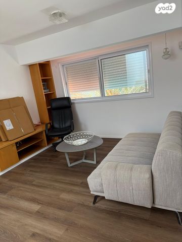 דו משפחתי, ברנר 76, הרצליה הצעירה, הרצליה