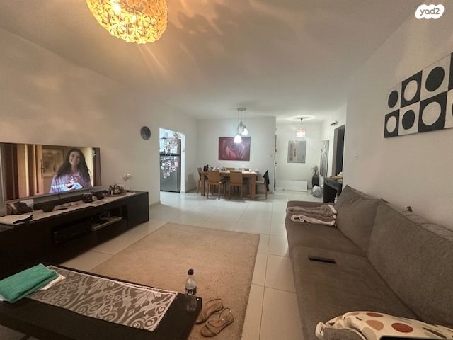 דירה, האשל, דובדבן הכפר, כפר סבא