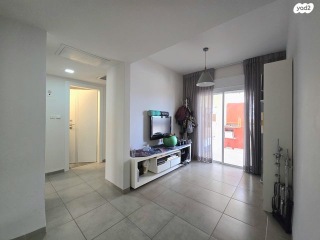 דופלקס, תל חי 71, מזרחי א, כפר סבא