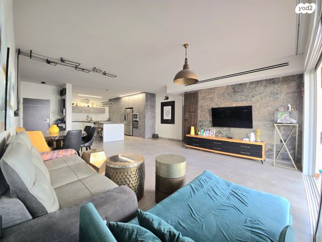 דופלקס, תל חי 71, מזרחי א, כפר סבא