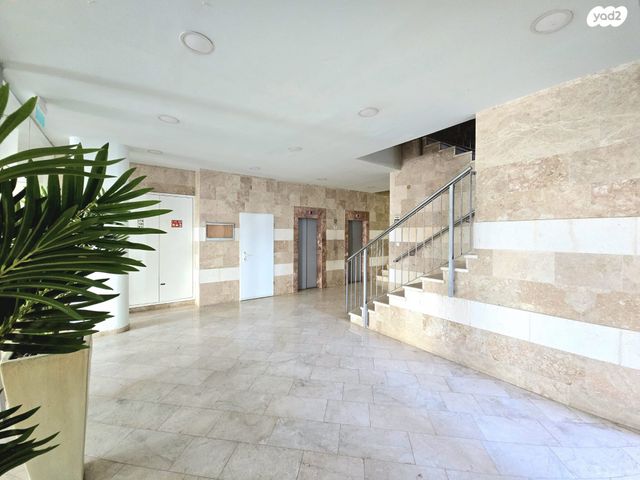 דופלקס, תל חי 71, מזרחי א, כפר סבא