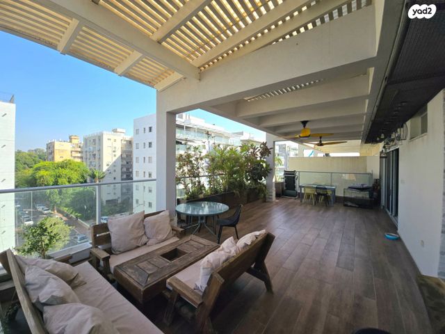 דופלקס, תל חי 71, מזרחי א, כפר סבא